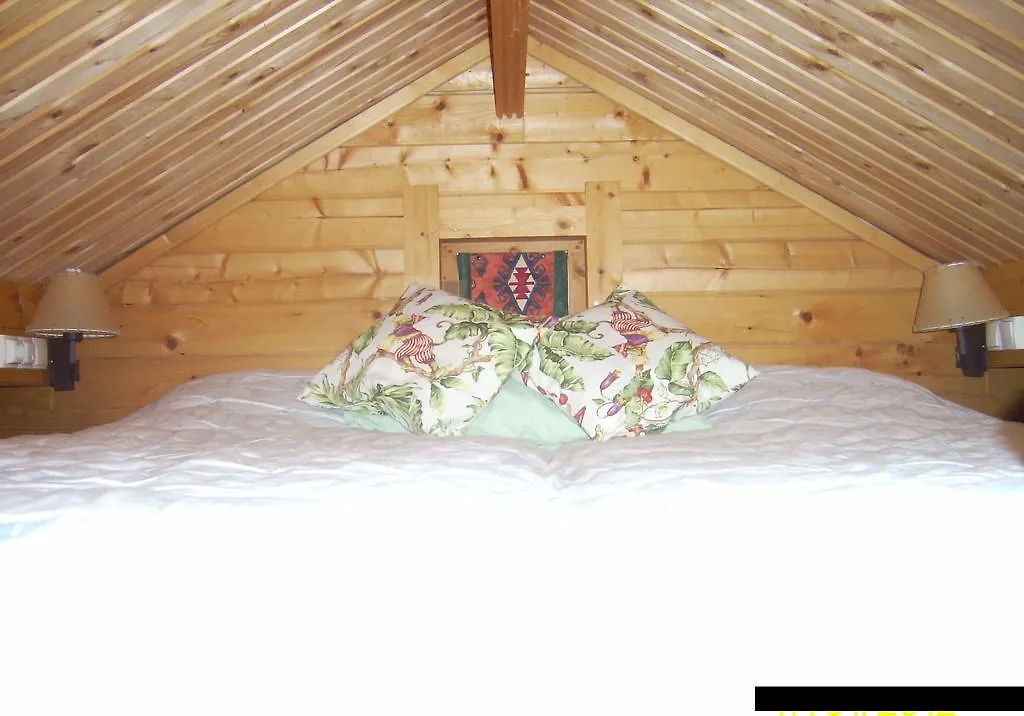Сasa de vacaciones Wooden Bungalow Hotel Palma de Mallorca